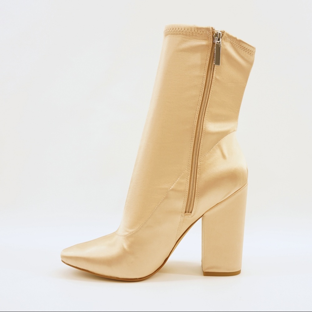 NEW Kendall + Kylie Block High Heel Ankle Boot - Picture 2 of 8